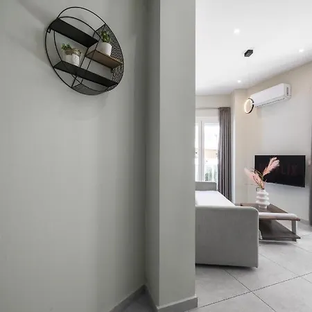 Mavili, The Luxury Apartment *